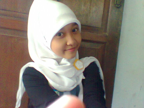 Just an ordinary girl Don't judge me if you don't know me!m/