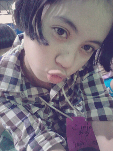 ปัญหาชีวิตเยอะ -0- มีไรฟอลมาเยอะๆ แล้วถาม :D ตอบหมด ' ไม่หยิ่งนะจิบอกให้ 5555 ฟอลเยอะๆน้า :p