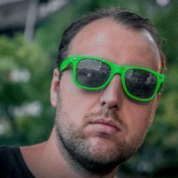 founder of @20kbps, @slackjackerz and @la_shitty / love praxeology / cineast@ https://t.co/L9hyEk6kyU