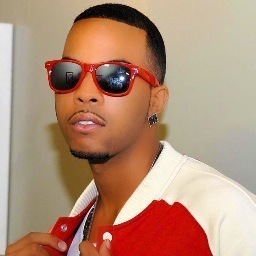 #TeamYS album and mixtape coming soon Darkchild Records artist @RodneyJerkins
