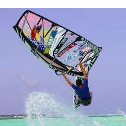BeWndsurfer School offers windsurfing classes to beginners & advanced level windsurfers..!