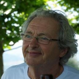 Ik ben antiquair, hou erg van klassieke muziek en liefhebber van architectuur betreffende de periode 1850 tot en met 1920