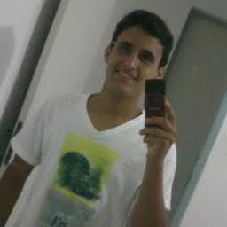 Corinthiano, estudante de Educação física   e Gueerreiro dee Fé!!(yn)