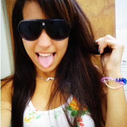 16 anos, Virginiana, Corinthiana, Sertanejo, Sair, Praia, Familia, Amigos, Deus.