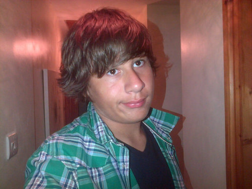 EwanH99's profile picture. Ewan halling. 13. Birthdays in march. Like cake woo. Like ruby and girls,snuggles yes please