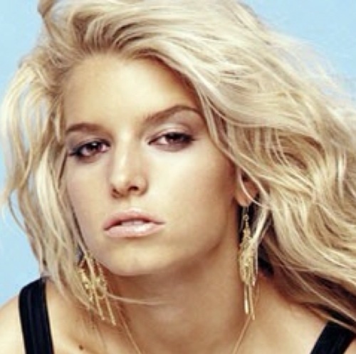 I'm Jessica Simpson, the big sister of Ashlee Simpson. I love my daughter Maxwell. #FC|Fake|18+| RP