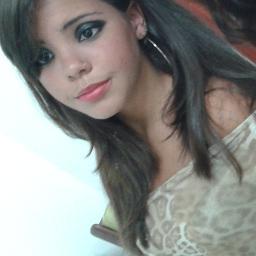 14 anos, São paulina, Chocólatra, Cocolatra, Virginiana, Dança, Feliz, Brincalhona, Carinhosa, Festeira.. Segue aii *-----*