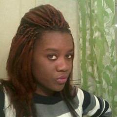 Jee m'Aiimee ... cst l'essentiiel Follow et shuuuut up !! je tee FOollowiitteraiis :) #TEAMRIHANNA3 #TEAMDRAKE #TEAM225