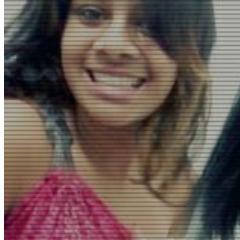 '' Não brigue ,
  nem discuta.
 Pessoas invejosas
 Você derruba
 Com um Sorriso! ''