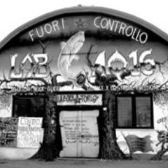 Da 25 anni sul territorio.
Organizzazione, Autonomia, Indipendenza.
CSOA Laboratorio Aq16 - via F.lli Manfredi 14 (Piazzale Silvio Meier)