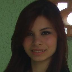 - 17 anos,mecher no pc, ruivinha 
u.u, 2° ano do ensino médio, Exaaltamaniacos ainda!