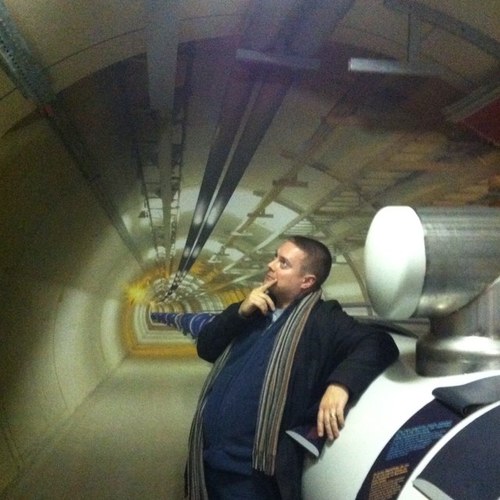 onlyabeggar's profile picture. Still got my own hair and nearly all my teeth.