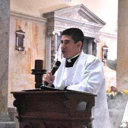 Sacerdote Católico