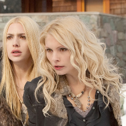 Living with my sisters #Carmen, #Kate and their mates #Eleazar and #Garrett. The last single Denali Sister - RP 18+