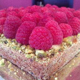 Welcome to Ganache, a luxury bakery & patisserie shop.