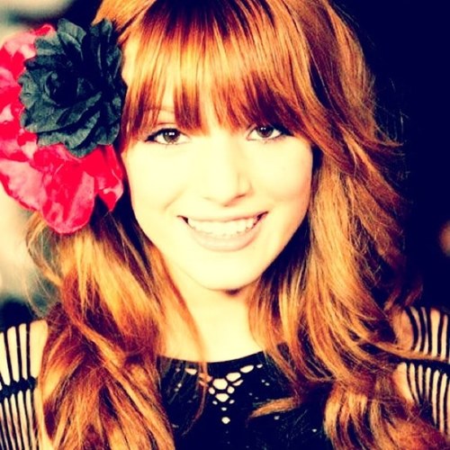 I'm Nessie. (: I love cookies, candy, crayons, glitter, and my amazing and beautiful family! :D [#Twilife RP Account] 18+