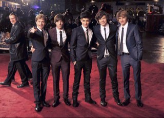 updates about everthing One Direction! I love Harry, Niall, Louis, Liam, and Zayn! If you want a followback just give me a shoutout or ask!