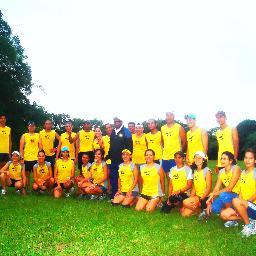 Club de corredores fundado en 1993.Entrenamos 5:30 am en el Parque del Este, con el atleta, profesor y salón de la fama Leslie Mentor.