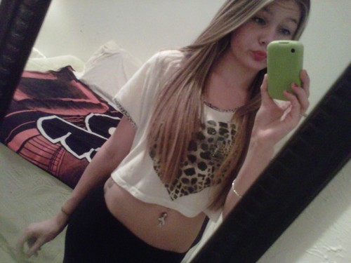 I'm diverse; I say the world second & I get hiiiigh first #TeamTAKEN #TeamGREEN #TeamFOLLOWBACK :) Money Is The Motivation