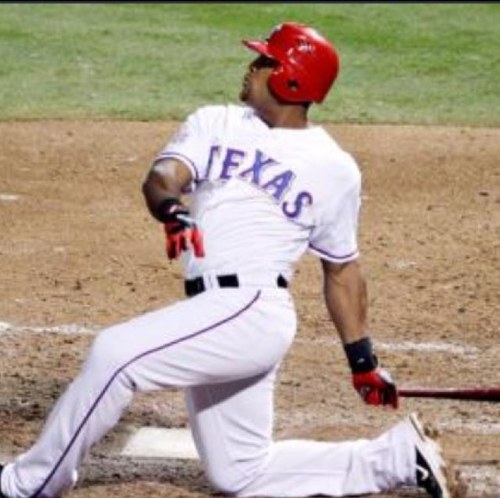 KeelyHall's profile picture. 