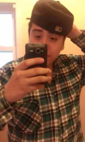 just a chill guy like to make others happy c: