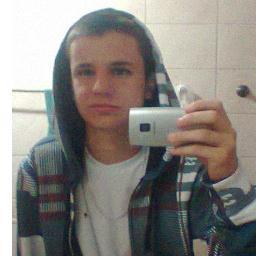 Quem eu amo nem sempre esta junto a mim,mais esta no meu coração / eu te amo s2 amanda aq