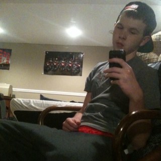 I chill with my friends and do watever and like to meet new people
Class of 2013