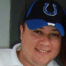 ALEGRE, SENCILLO. BUEN AMIGO, CREO EN DIOS ME GUSTA ESCUCHAR MUSICA BAILAR,COCINAR,LEER, NETAMENTE CHIRICANO,SOLTERO Y EL DESORDEN CON ORDEN JAJAJA..!