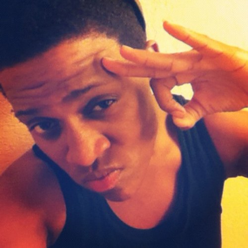 22.LEsbo.music pmw= mii life. true stoner.igetz #whiteboywasted kant hang?#fuckoff.follow me i will follow back understand?