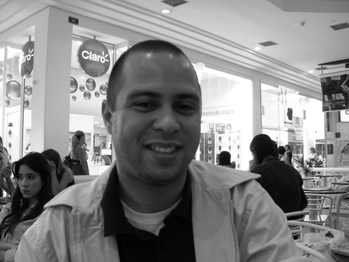 clebersonmesmo's profile picture. tudo é fugaz, uma corrida atrás do vento.