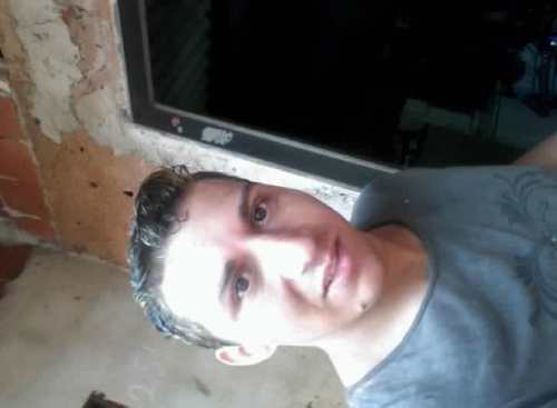 pregador da palavra,lider de jovens amante da música
apaixonado por Jesus e sua obra e pra todos que convive comigo
profeta radical!!!