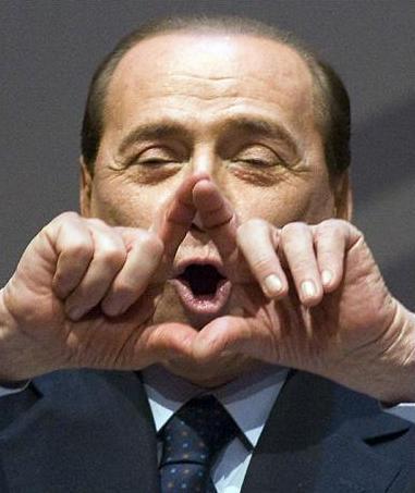 Leader di Forza Gnocca. Presidente a vita della repubblica delle Banane. Il primo presidente in formato sedici nani.