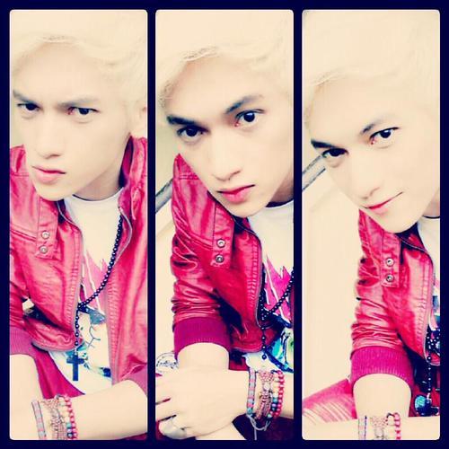 -- follow : @VenesaYH ƪ(♥ε♥)ʃ