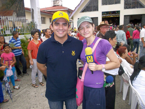 dzambrano285's profile picture. Soy estudiante, cuido a mi familia, soy capaz y decidida y me gustan las manualidades.