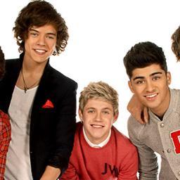 I LOVE ONE DIRECTION AND JUSTIN BIEBER THE MOST!!!!!!   
IF U FOLLOW ME I WILL TRY MY BEST TO FOLLOW U BACK!!!