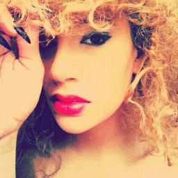 1hearther's profile picture. ...and the best advice I'd got was keep writing. And keep living.