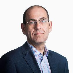 Government Affairs and CSR professional. National Basketball Referee. Passionate about opera. @ValturBrindisi 🏀 @Lakers 🏀 @ChelseaFC ⚽️