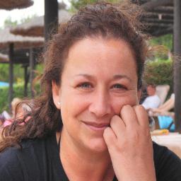 Asturiana por encima de todo. Amante de la musica .Amiga de mis amigos.