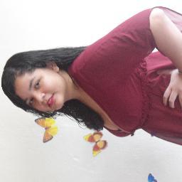 Adoro ler, musica, escrever, anime e meus amigos!