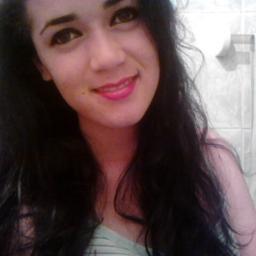 Vivo cada minuto como se nao houve-se o amanha ! Pessoas entram e saem da minha vida mais tu Deus nunca me desamparará ... :)