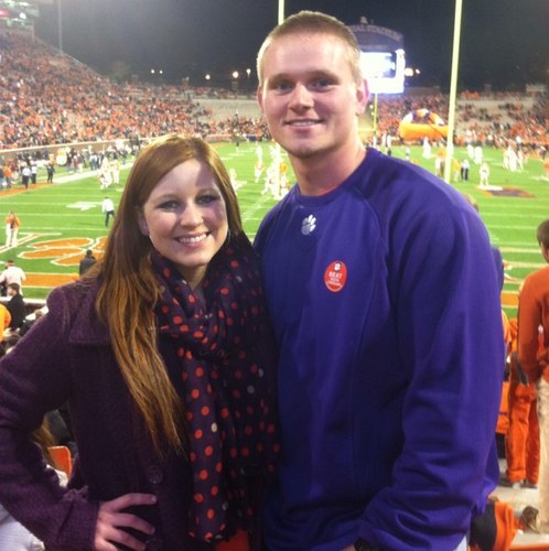 Conservative guy that loves the Lord, his smokin hot red headed wife, his 2 awesome boys and his Clemson Tigers :) ✋☝️