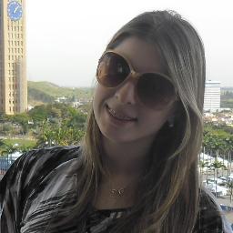 tenho lado mulher quanto lado menina :B'
sei ser mulher quando precisa e seu encarar a vida como um mundo de sonhos quando necessário !'