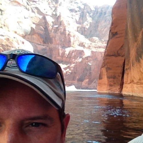 Scott Johnson- former President Green Bay Press-Gazette, Green Bay, WI. Packers, NFL, Badgers, Brewers fan who loves family, business, sports and movies