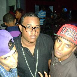 cantante urbano y ejecutivo en memelo record y duo dehttps://twitter.com/DjPrimario