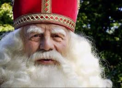 •sinterklaas is weer in het land en wij houden jou timeline bij, speciaal voor jou we zullen jou maar eens mooi in de cadeau's stoppen•