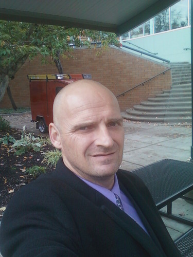 Student at Western Oregon University who lives in Albany Oregon.  Die hard steeler fan.