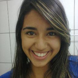 15 aninhos, Chata , Insuportável , Carinhosa , Feliz , Comprometida , Feeia , Teimosa , Mt Ciumenta , Amo Maaaaaaaaaaaaateus Oliveira , Deus sz ' Segue ?  bj