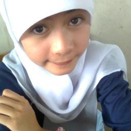 Hidup penuh maaf adalah jalan bagi kelapangan dan kedamaian jiwa.
follback, mention me :)