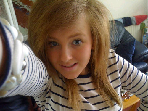 itsalicia23's profile picture. Follow me;I follow back :P bb pin:281b21b6 x