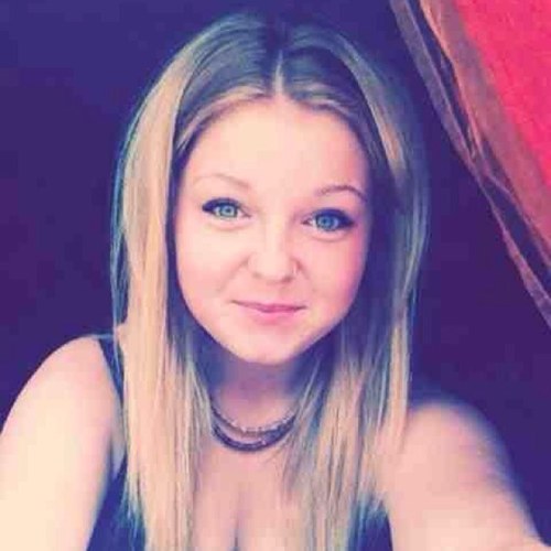 Im 16 live in swansea.
Gorseinon college.